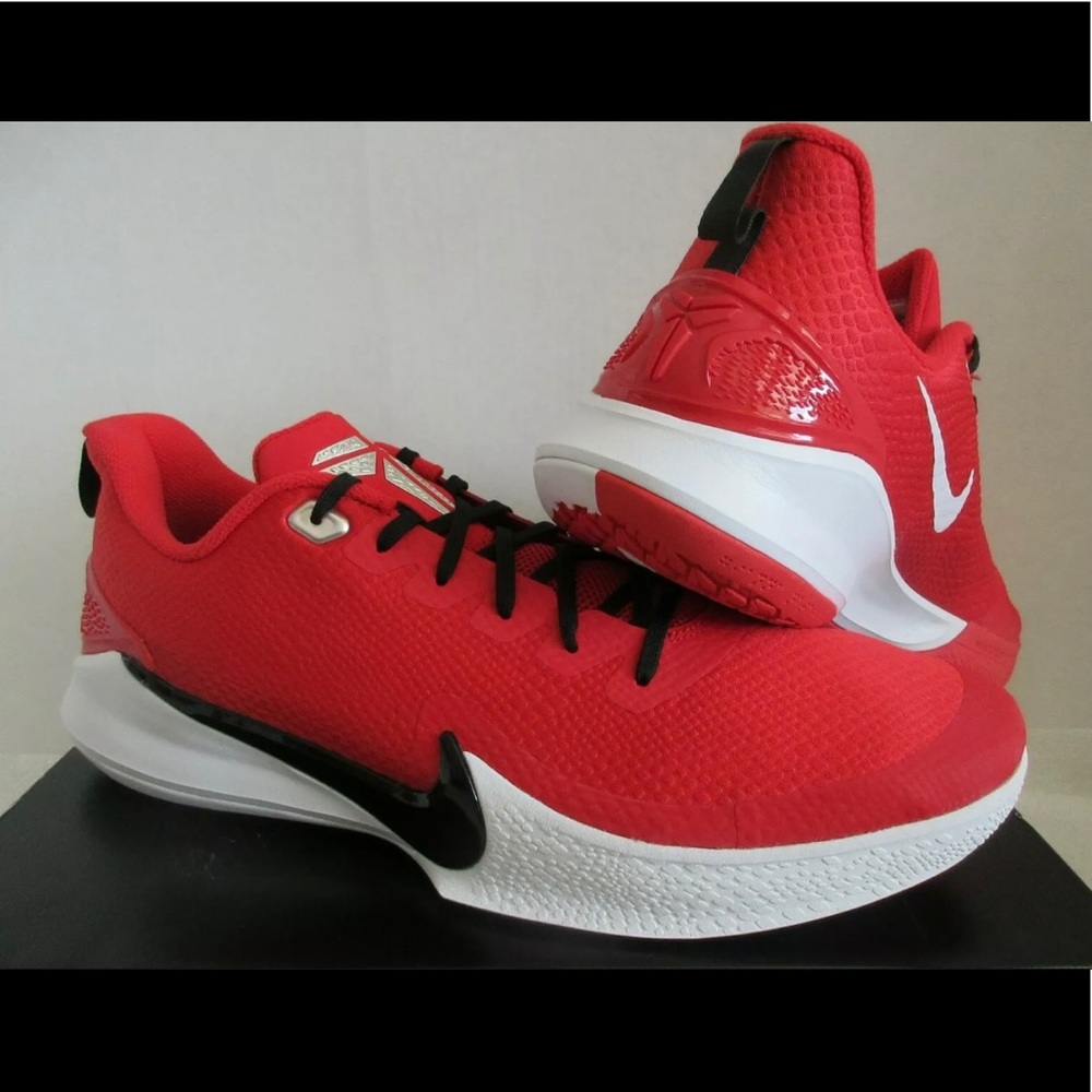 Nike Mamba Focus Kobe men size 11 brand new with box